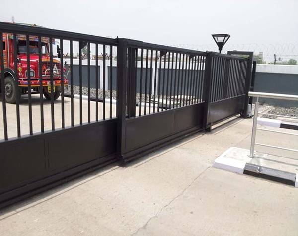 Iron Telescopic Sliding Gate